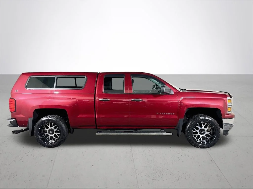 Used 2014 Red Chevrolet LT image 5
