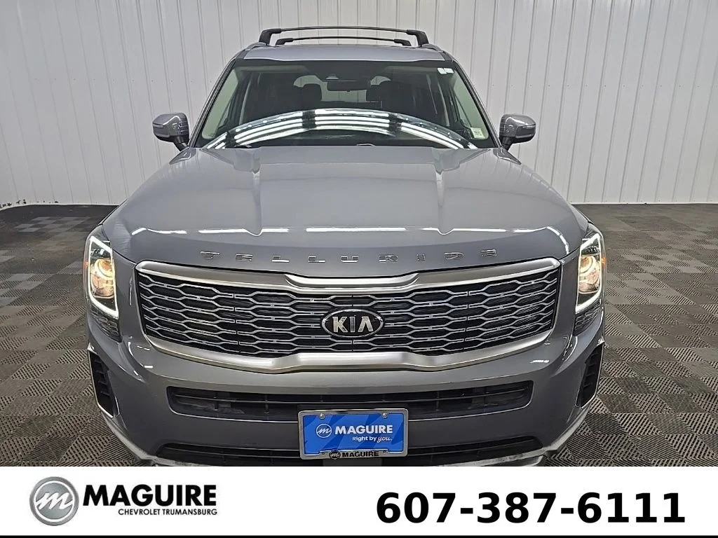 Used 2020 Silver Kia S image 8