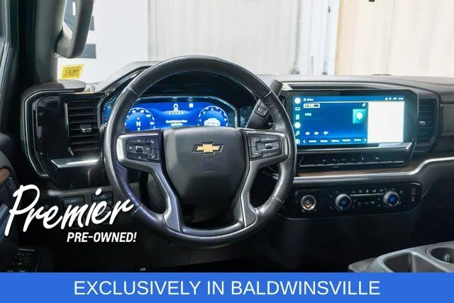 Used 2022 Silver Chevrolet LT image 11