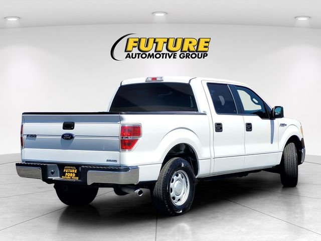 Used 2014 White Ford XL image 4