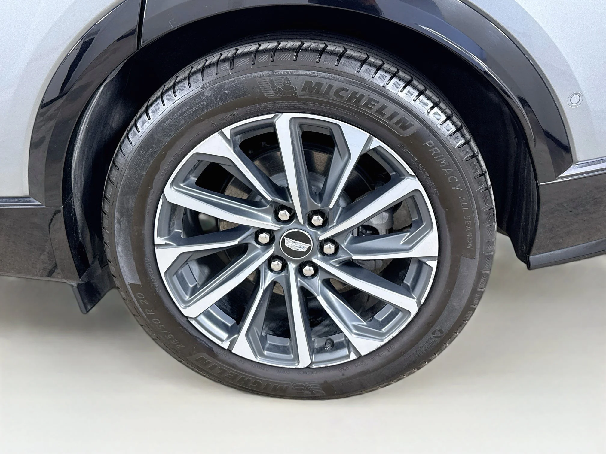 Used 2024 Argent Silver Metallic Cadillac Sport 2 image 35