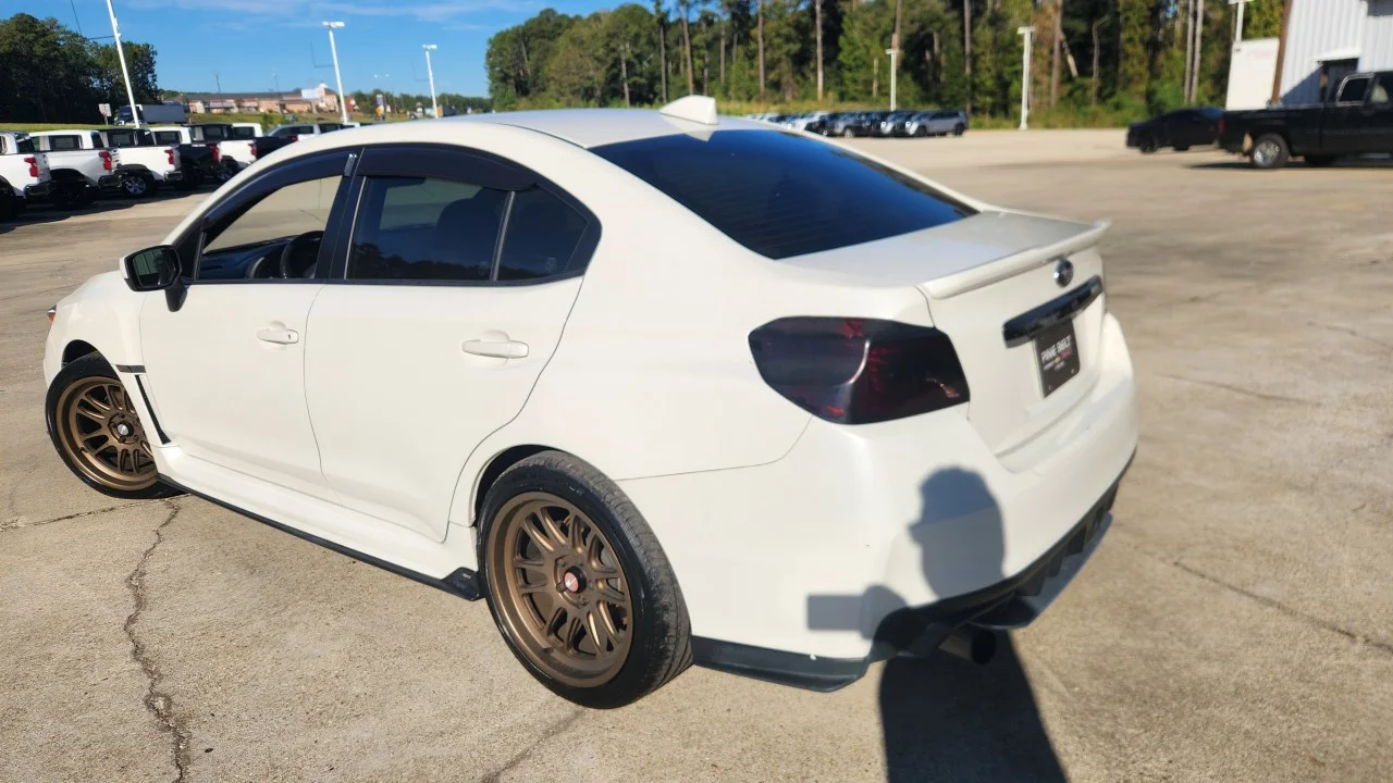 Used 2021  Subaru Premium image 3