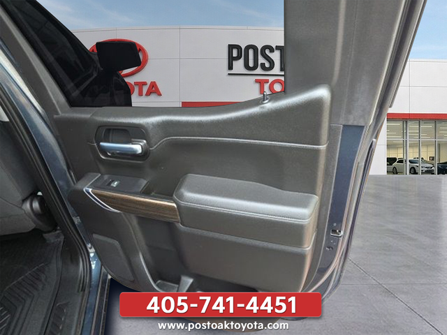 Used 2021 Gray Chevrolet RST image 27
