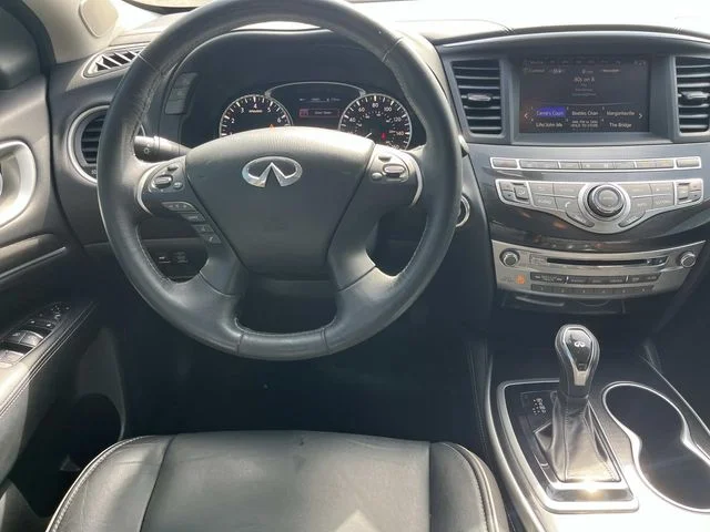 Used 2017 White INFINITI Base image 13
