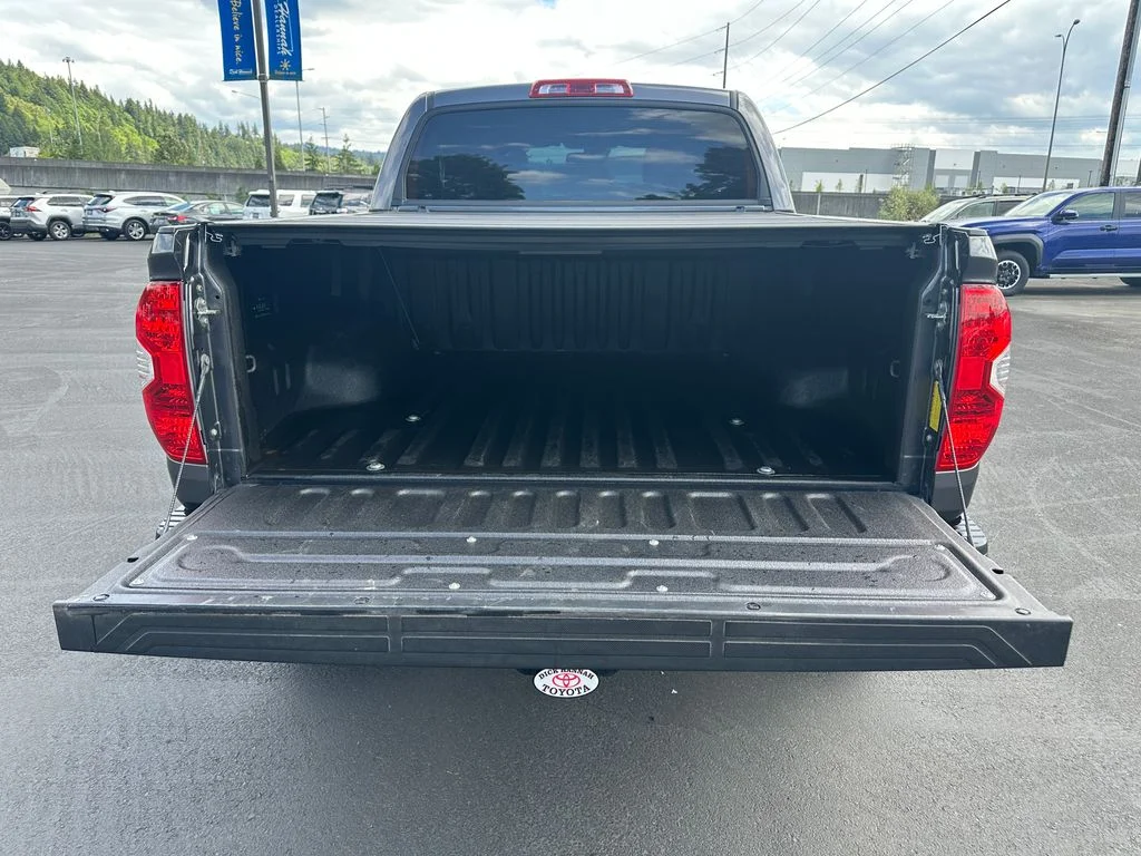Used 2019 Gray Toyota Platinum image 11