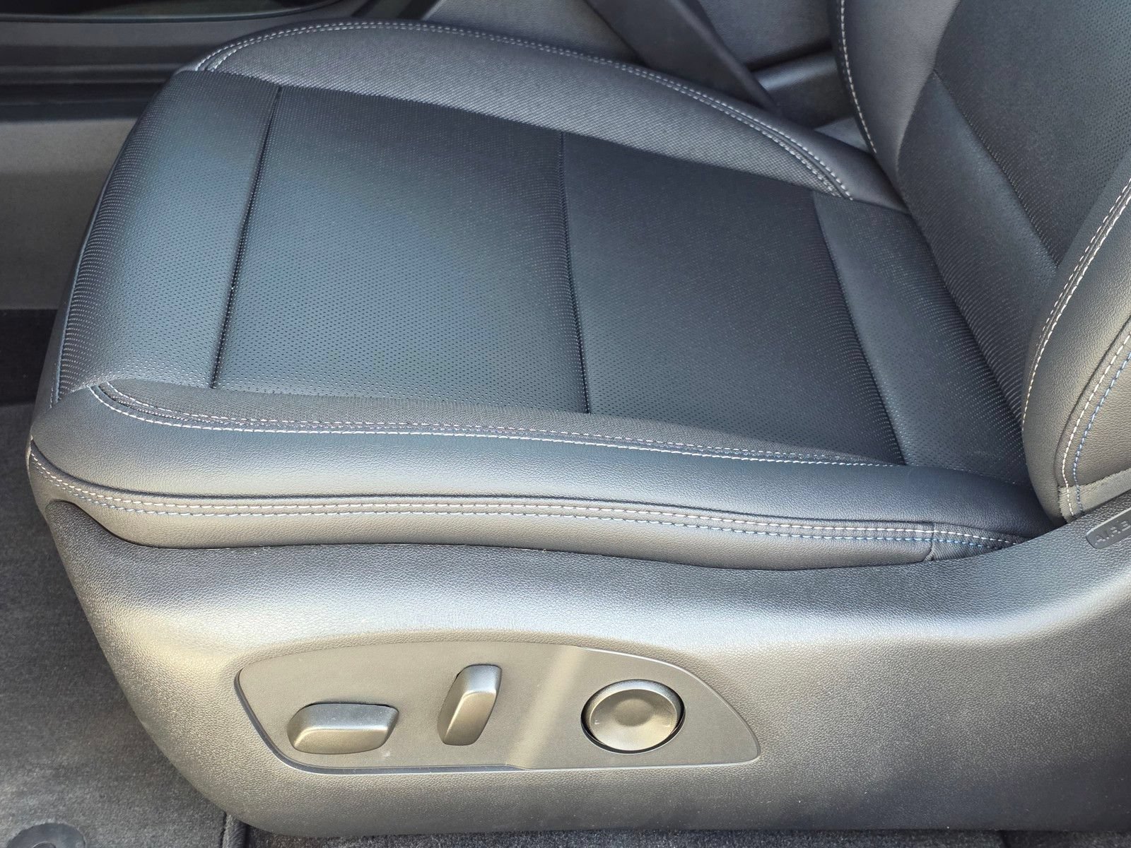 2026 Chevrolet Equinox EV 2LT - Photo 23