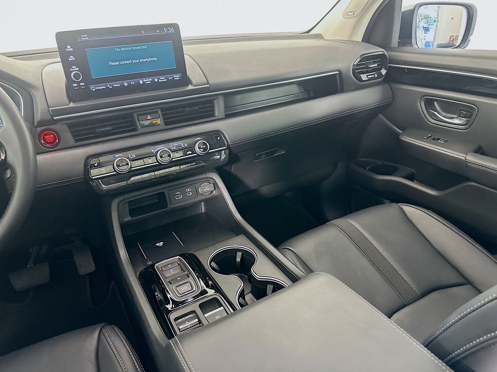 2025 Honda Pilot Touring - Photo 23