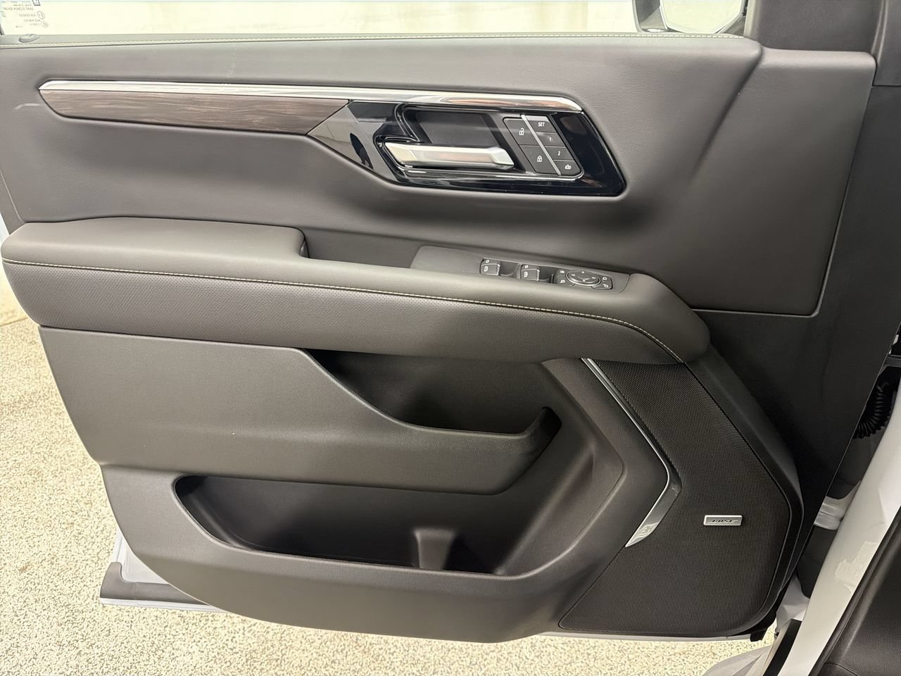 2026 Chevrolet Tahoe Premier - Photo 18