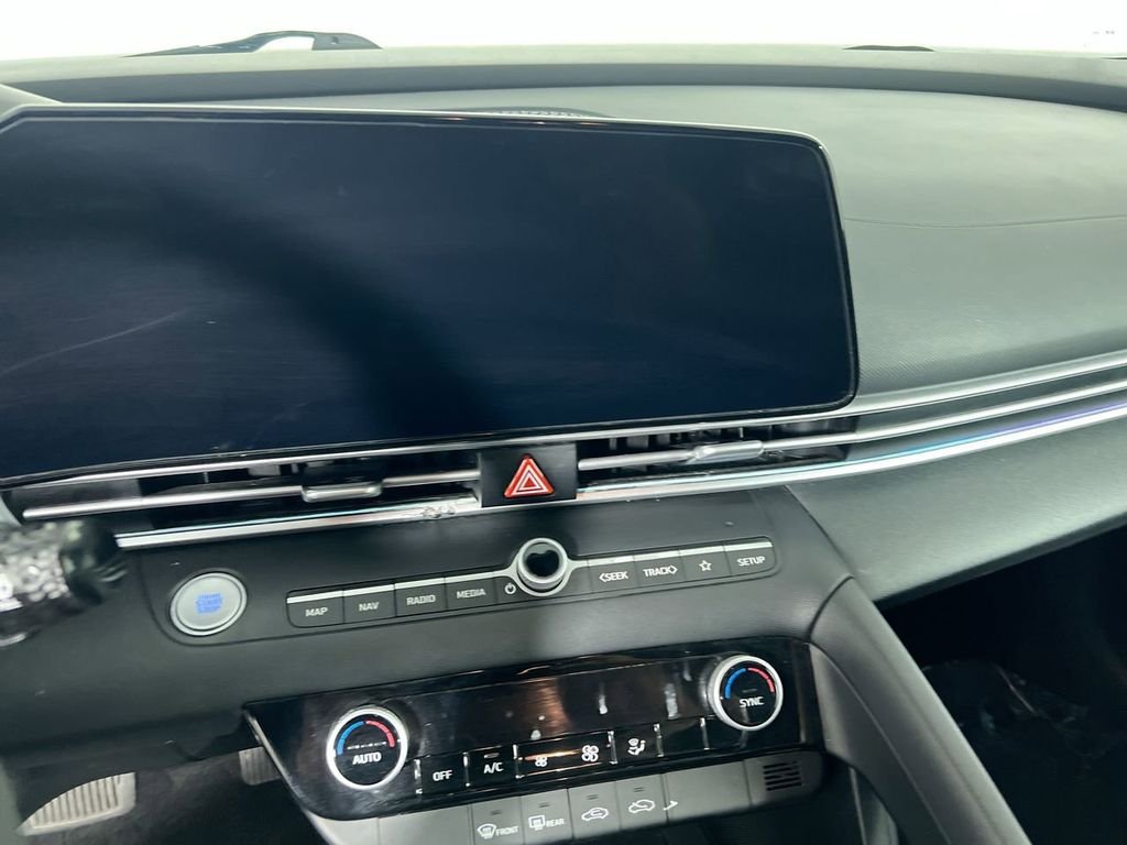 Used 2024 Red Hyundai SEL image 25