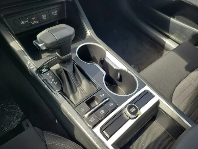 New 2026 Snow White Pearl Kia LXS FWD image 22