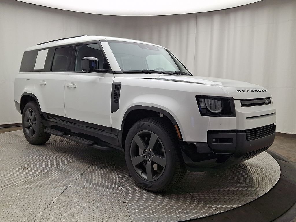 New 2026 Fuji White LAND ROVER X-Dynamic SE image 2