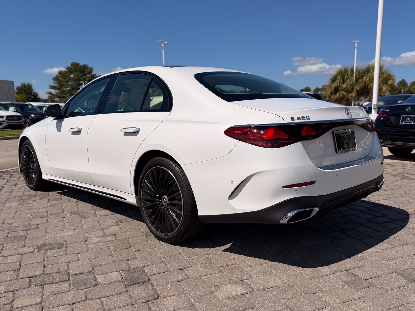 Certified Used 2024 MANUFAKTUR Moonlight White Metallic Mercedes-Benz E 450 image 11
