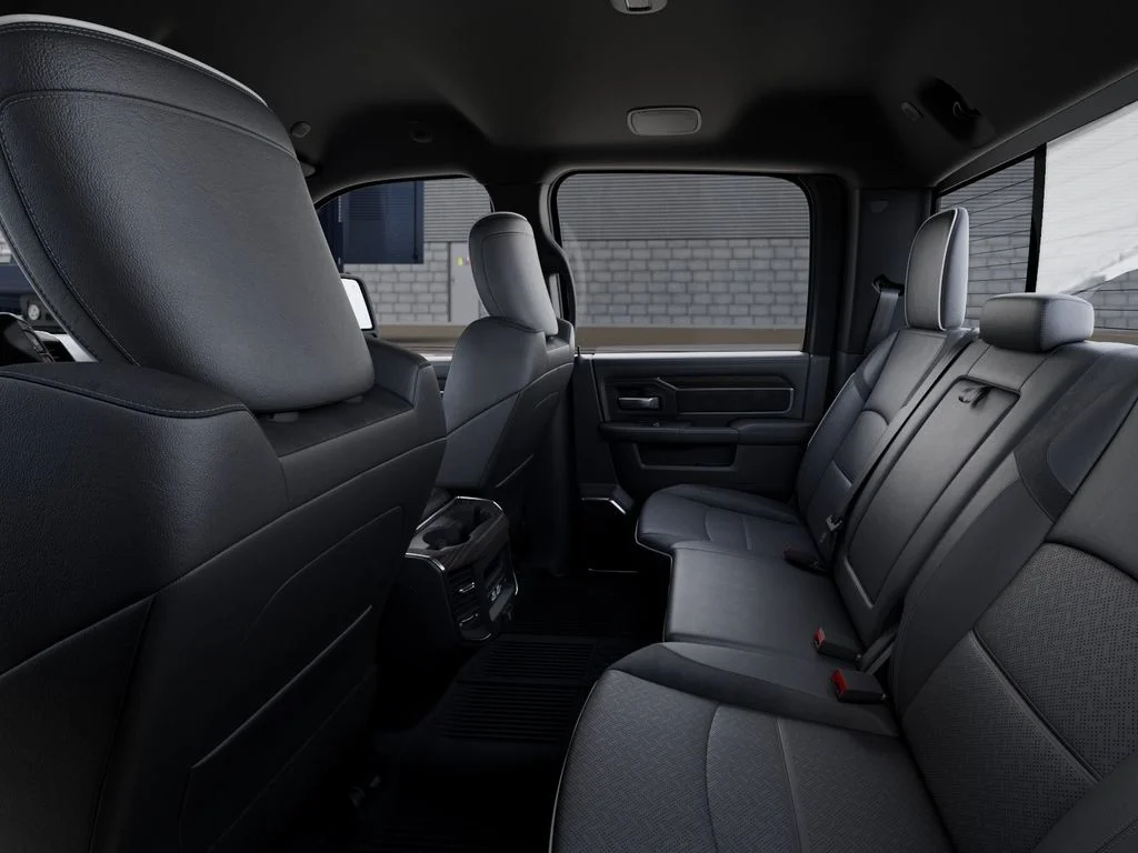 New 2026 Diamond Black Crystal Pearl-Coat Exterior Paint RAM Laramie image 25
