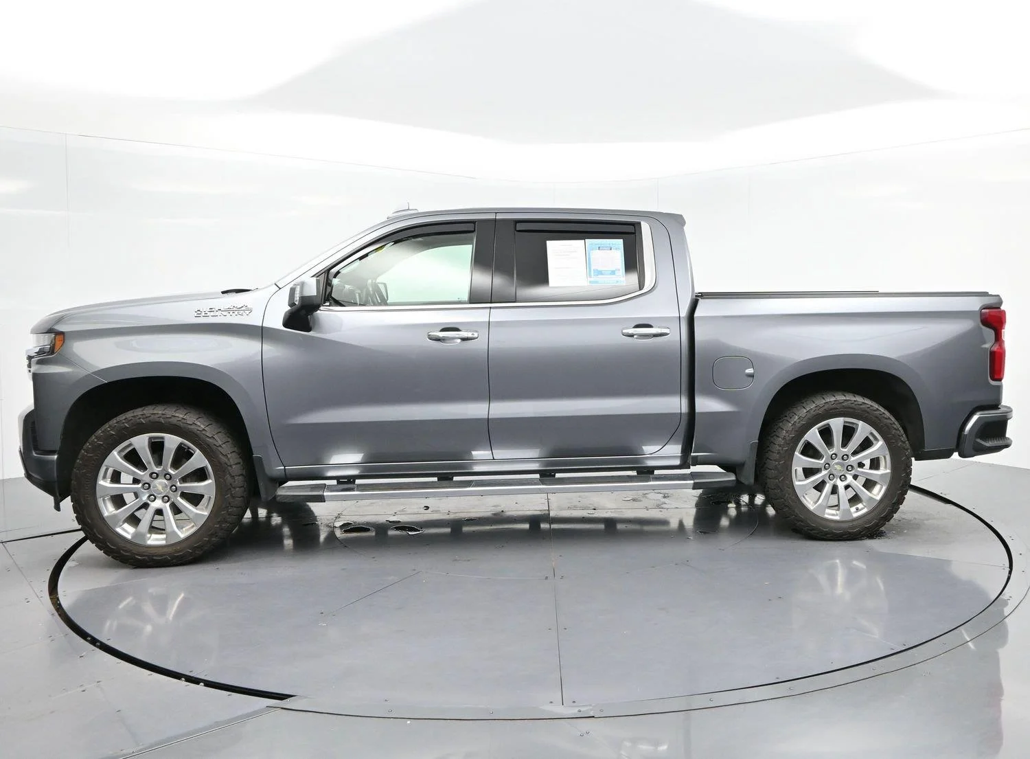 Used 2019 Satin Steel Metallic Chevrolet High Country image 4