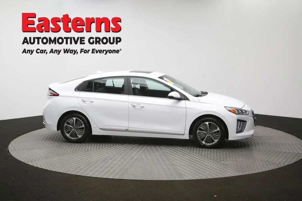 Used 2021 White Hyundai Limited image 51