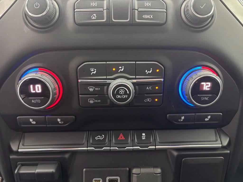 Used 2022 Blue Chevrolet LT image 6