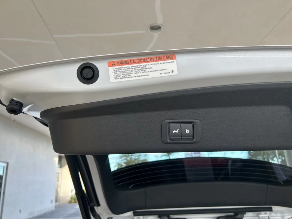 New 2026 White Mitsubishi SE image 35