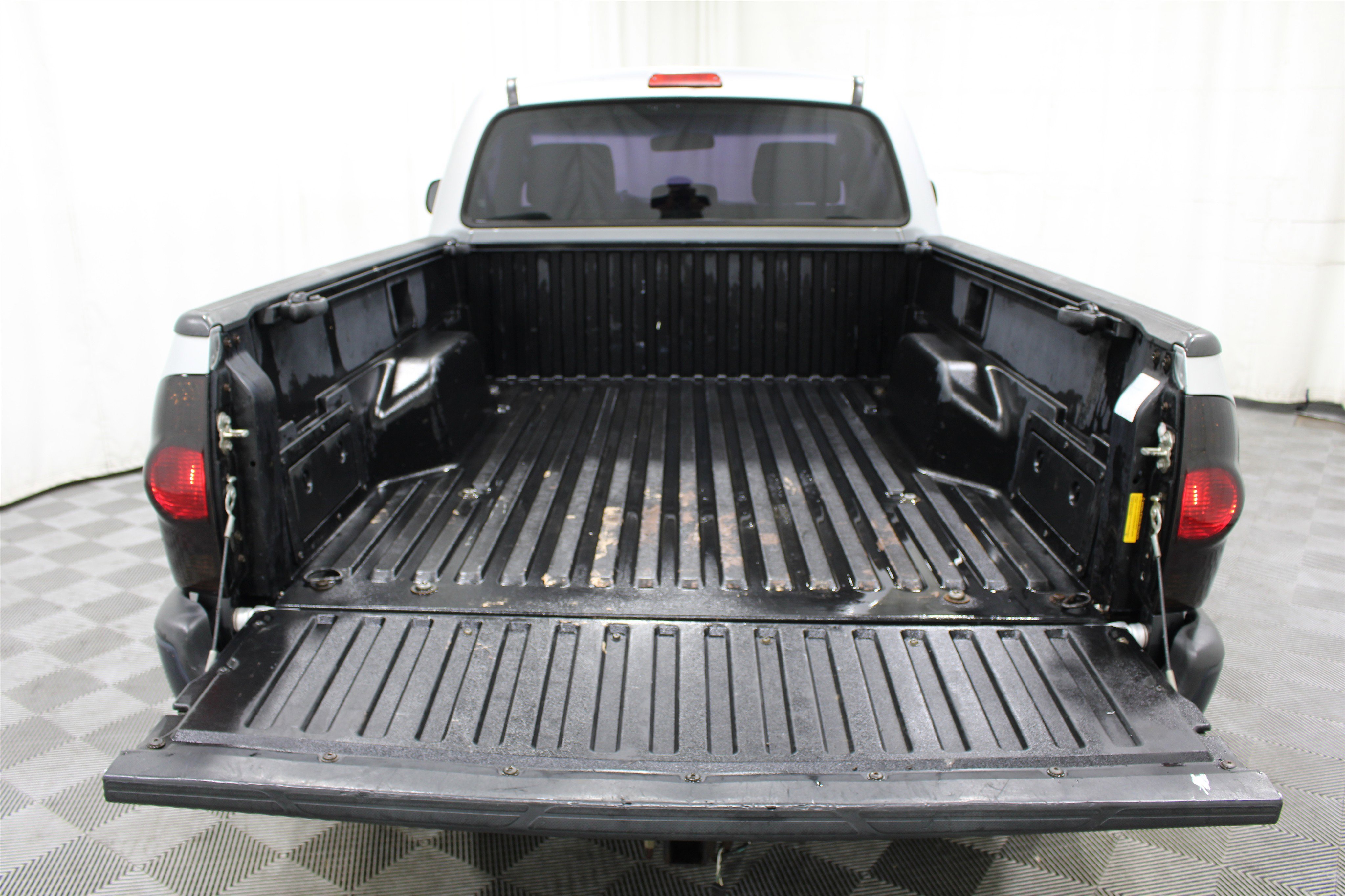 Used 2007  Toyota Base image 15