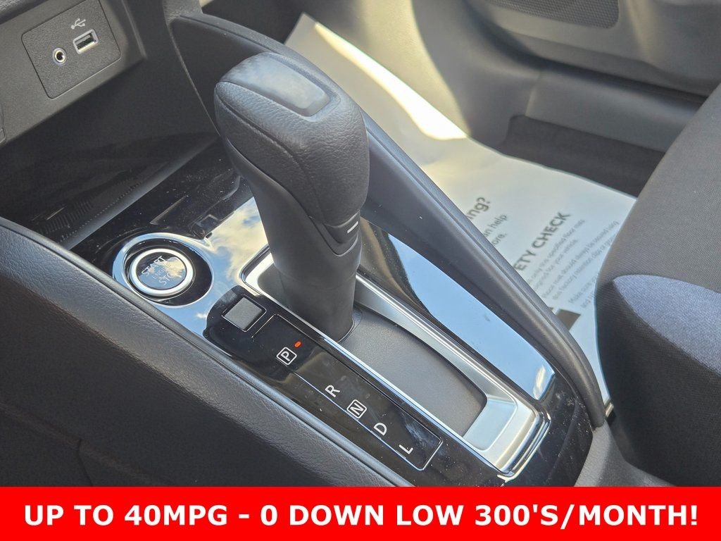 2025 Nissan Versa Sedan SV - Photo 23