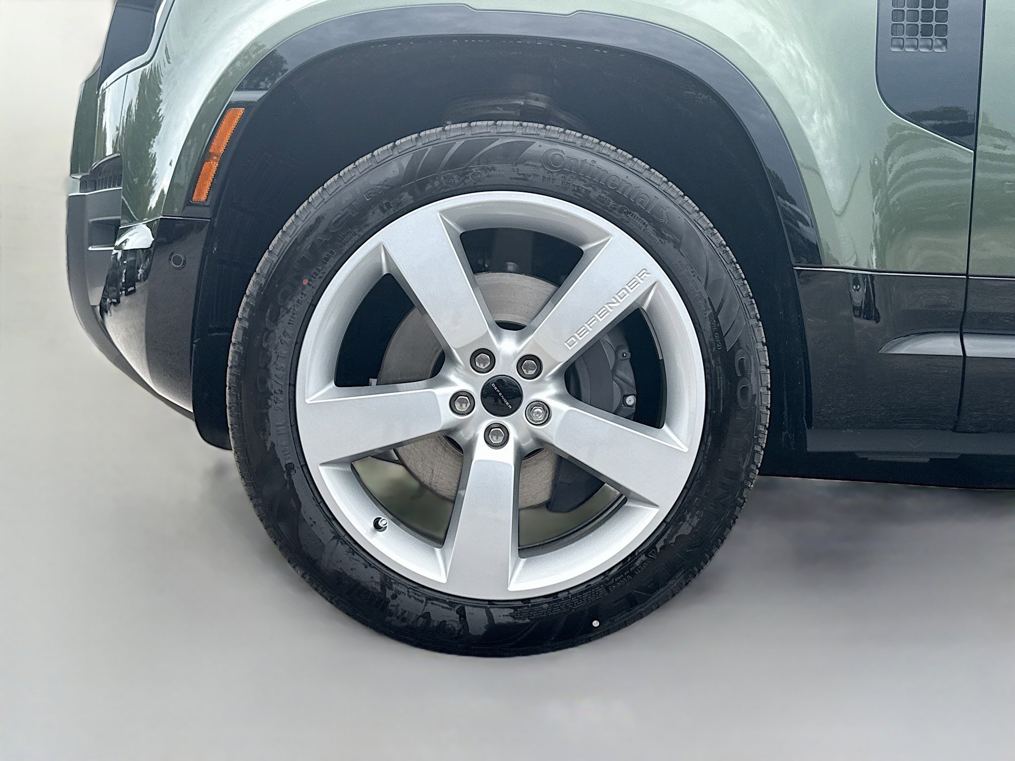 New 2026 Woolstone Green LAND ROVER X-Dynamic SE image 40