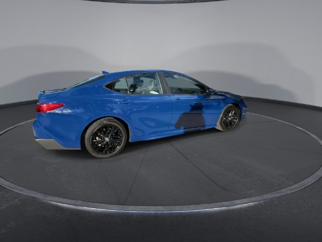 2025 Toyota Camry SE - Photo 8