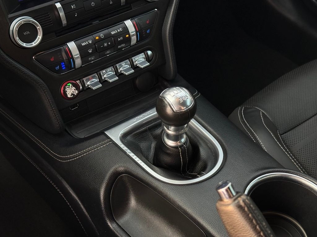 Used 2022 Gray Ford GT Premium image 15
