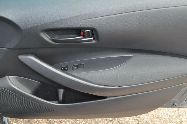 Used 2024  Toyota LE image 23