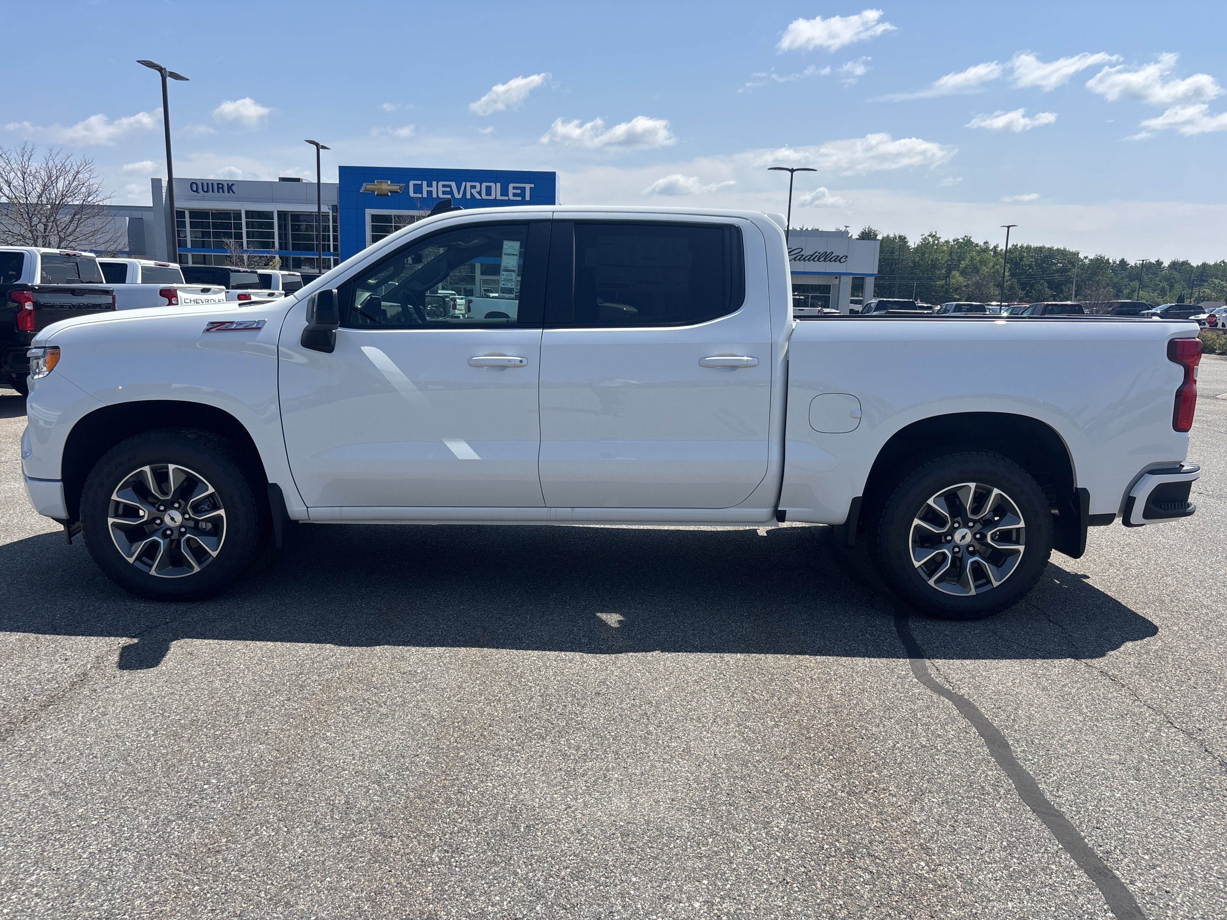 New 2026 Summit White Chevrolet RST image 2