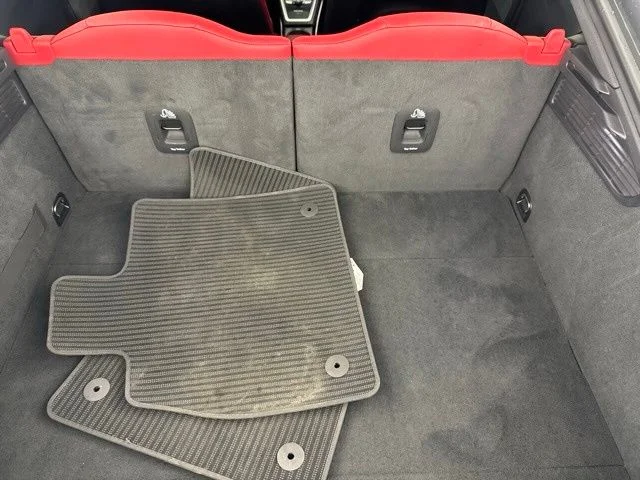 Used 2018  Audi 2.0T image 32