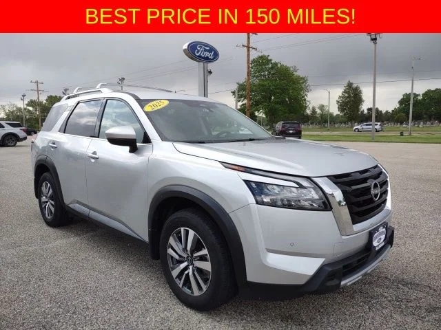 Certified Used 2025 Brilliant Silver Metallic Nissan SL image 7