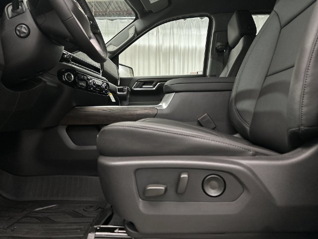 2026 GMC Sierra 1500 SLT - Photo 16