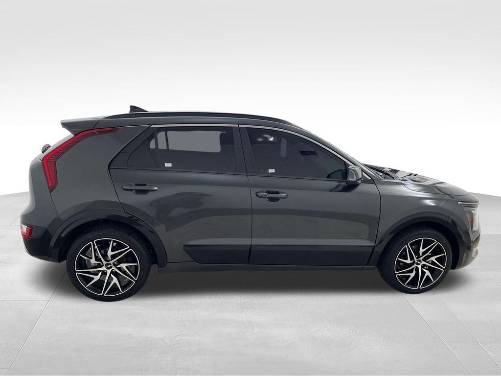 Used 2025 Gray Kia EX Touring image 6