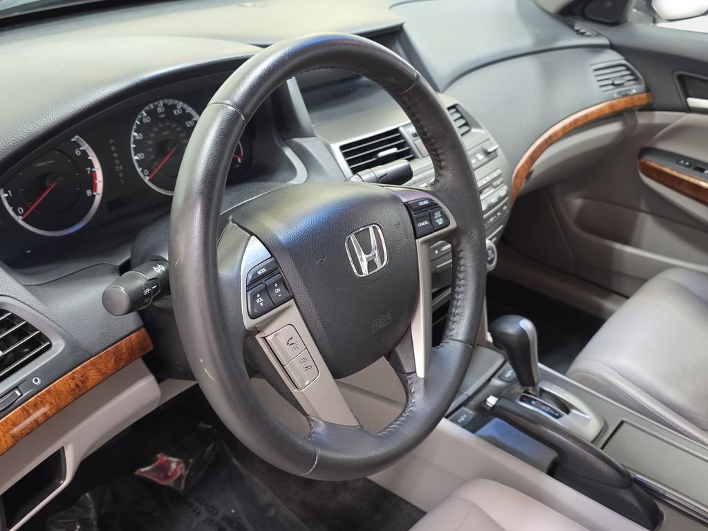 Used 2012 Polished Metal Metallic Honda EX-L image 14