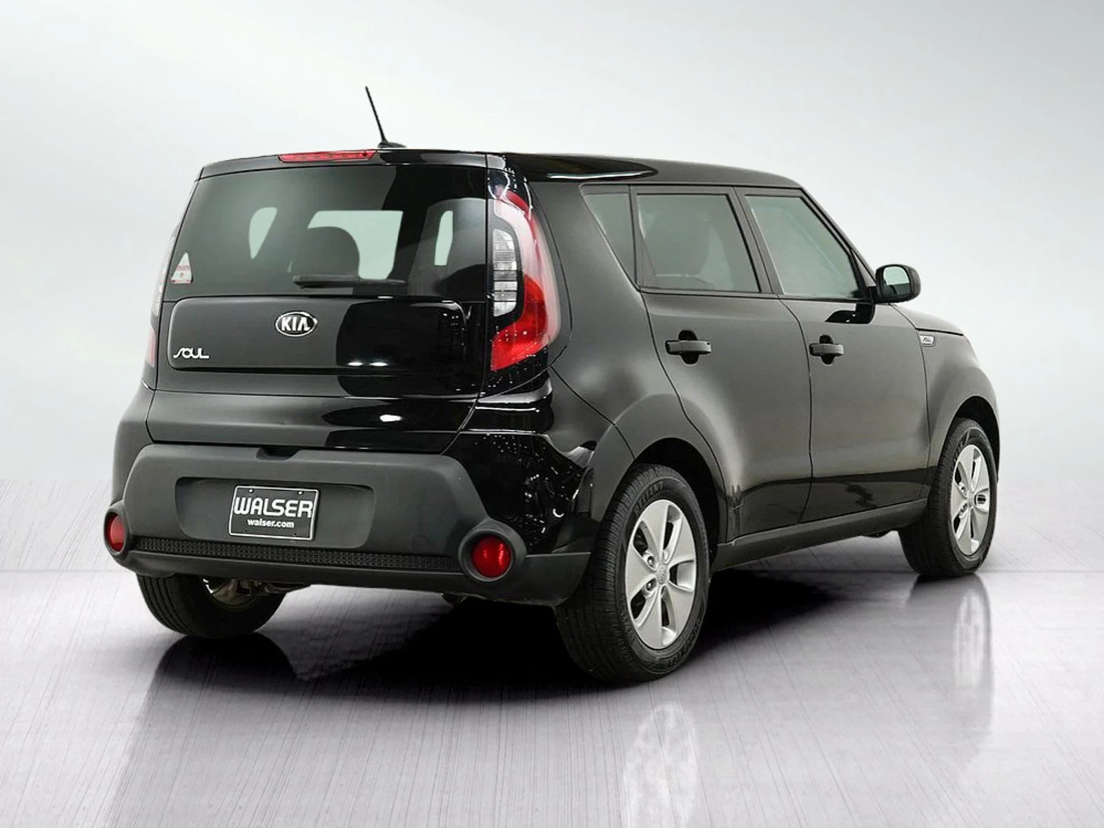 Used 2015 Shadow Black Kia  image 5