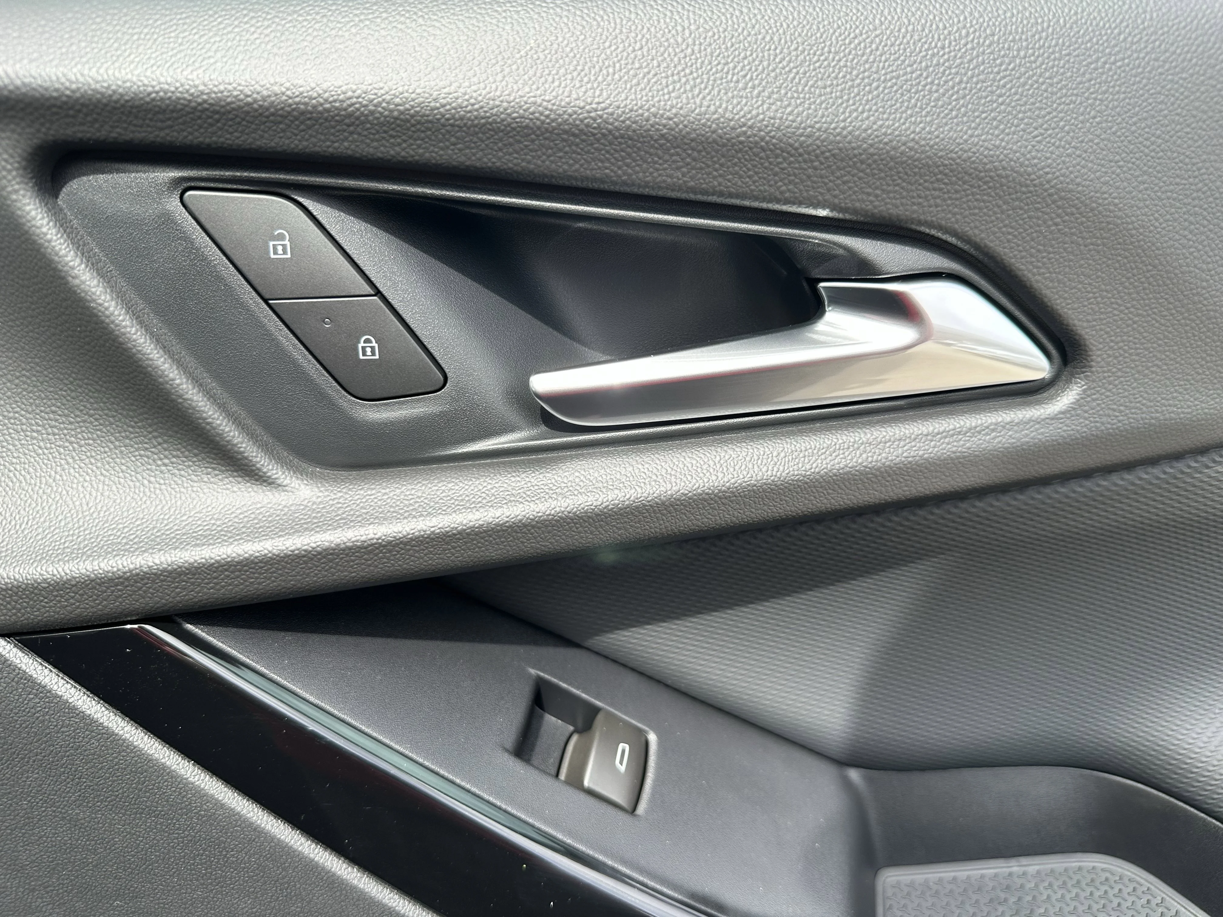 New 2026 Summit White Chevrolet AWD LT image 20