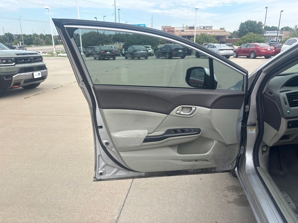 Used 2012 Silver Honda LX image 9