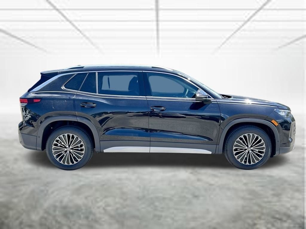 New 2026 Black Volkswagen 2.0T S image 4