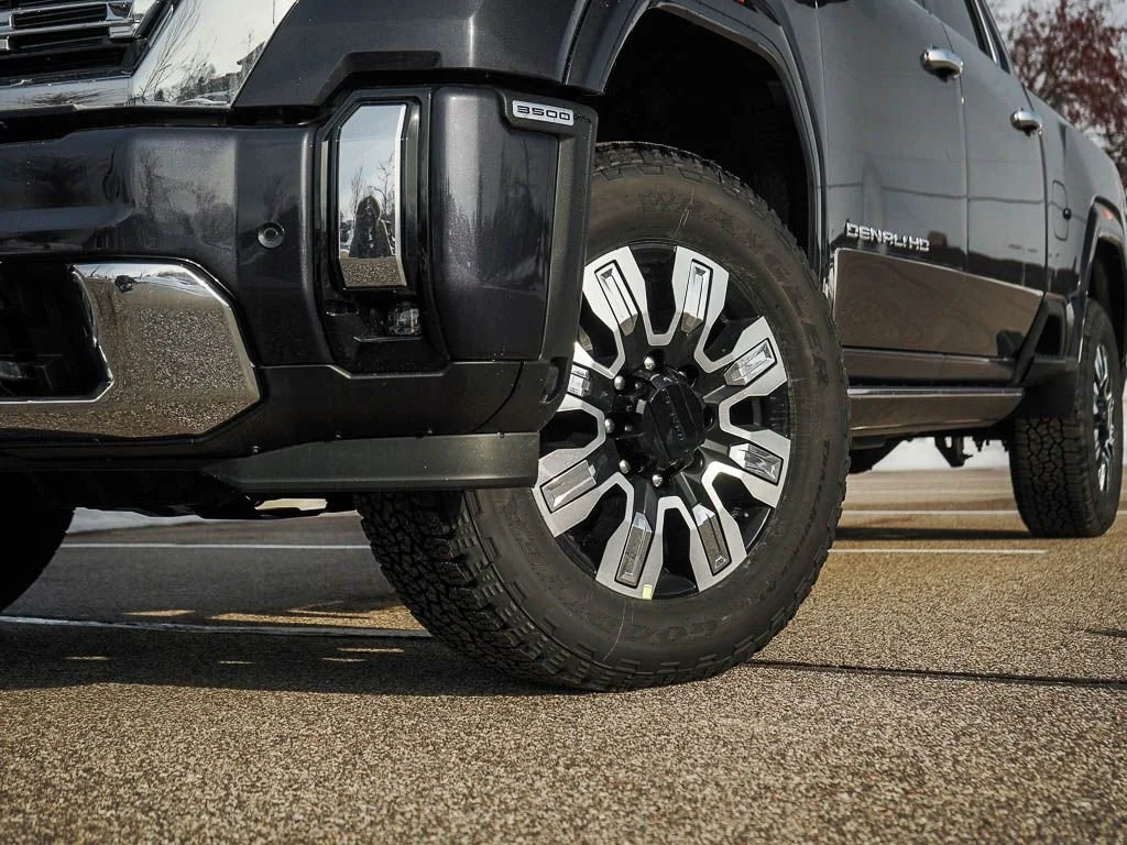 New 2026 Titanium Rush Metallic GMC Denali image 6