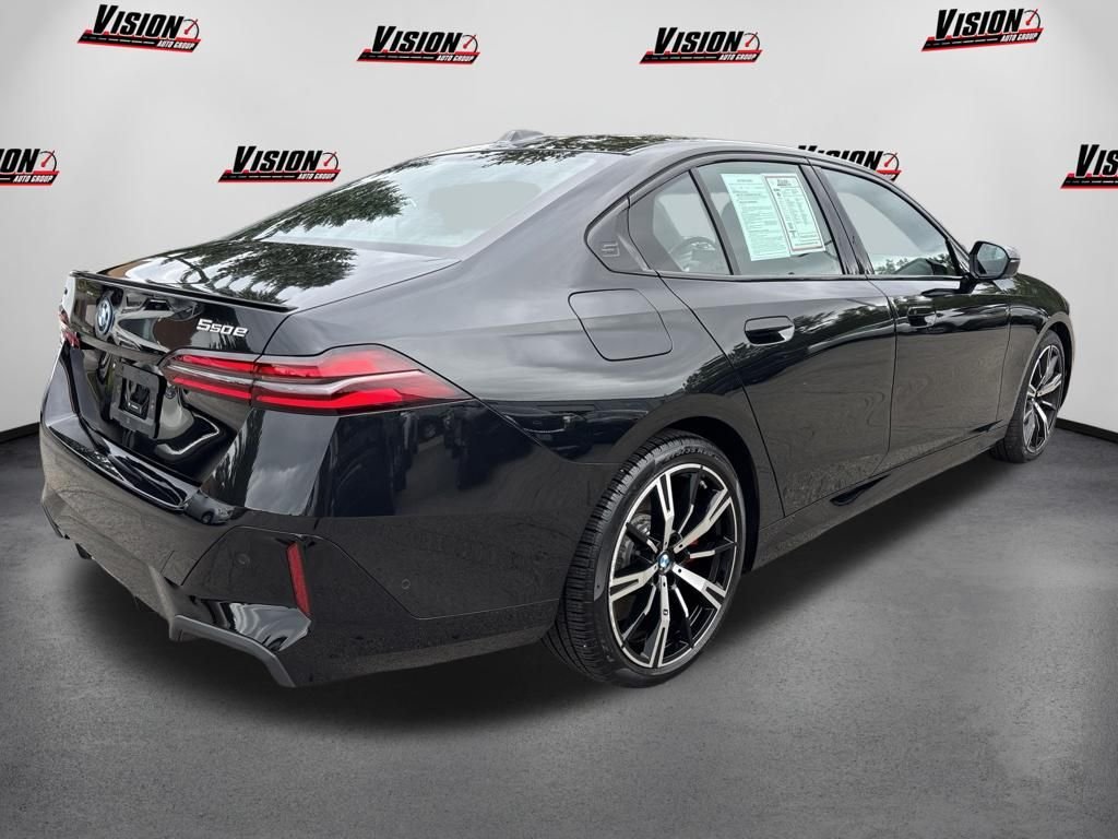 Used 2026 Black BMW 550e xDrive image 5