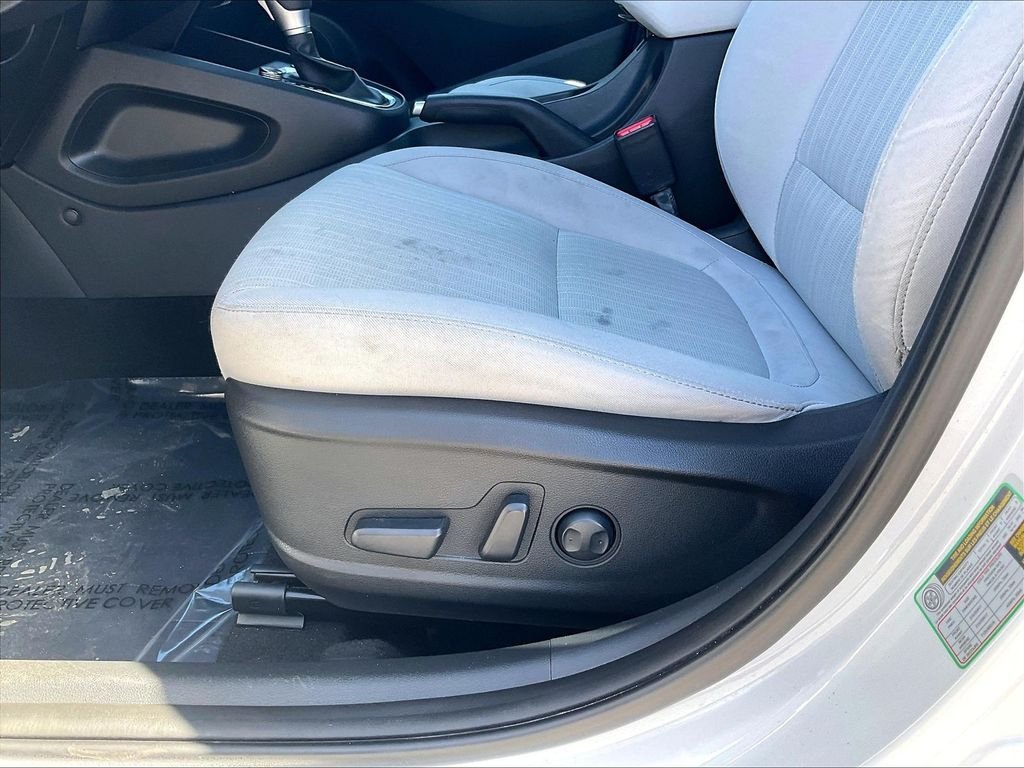 Used 2023 Lunar White Hyundai SEL image 32