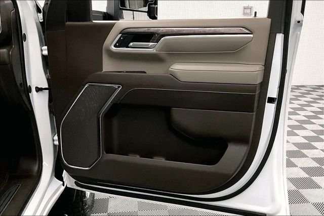 2025 Chevrolet Silverado 3500HD LTZ - Photo 21