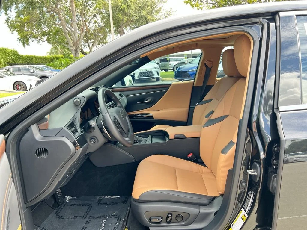 Certified Used 2025 CAVIAR Lexus 350 image 12
