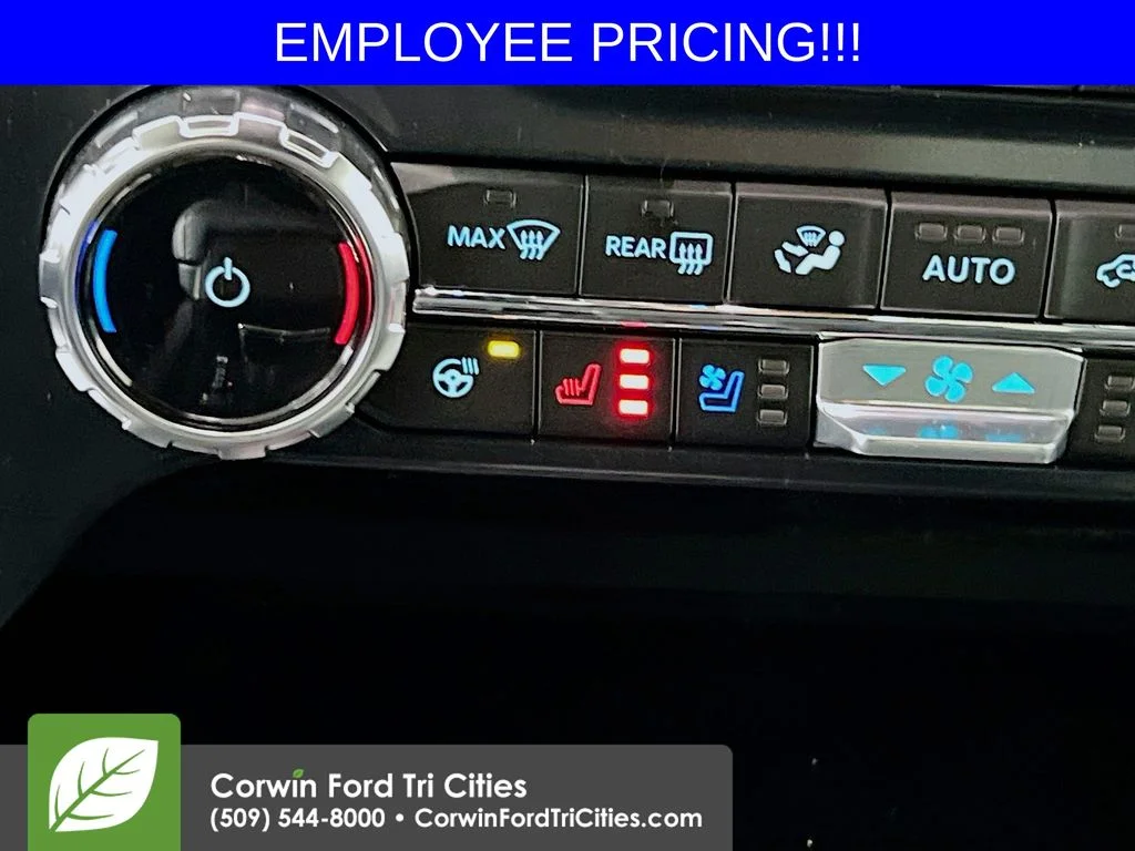 New 2026 Iconic Silver Metallic Ford Lariat image 24