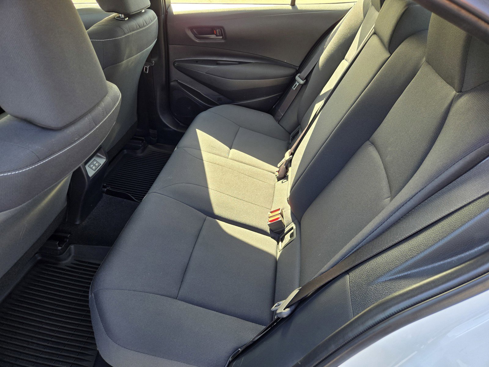 Used 2025 White Toyota  image 11