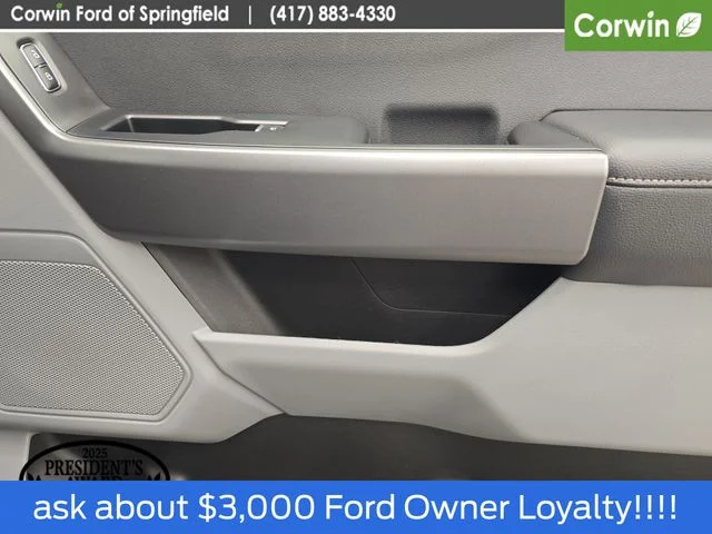 New 2026 Oxford White Ford F-250® XL image 15