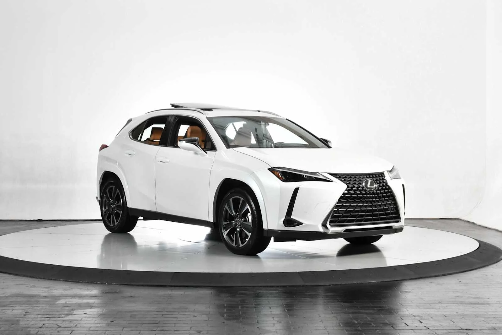 Certified Used 2025 EMINENT WHITE PEARL Lexus Premium image 9