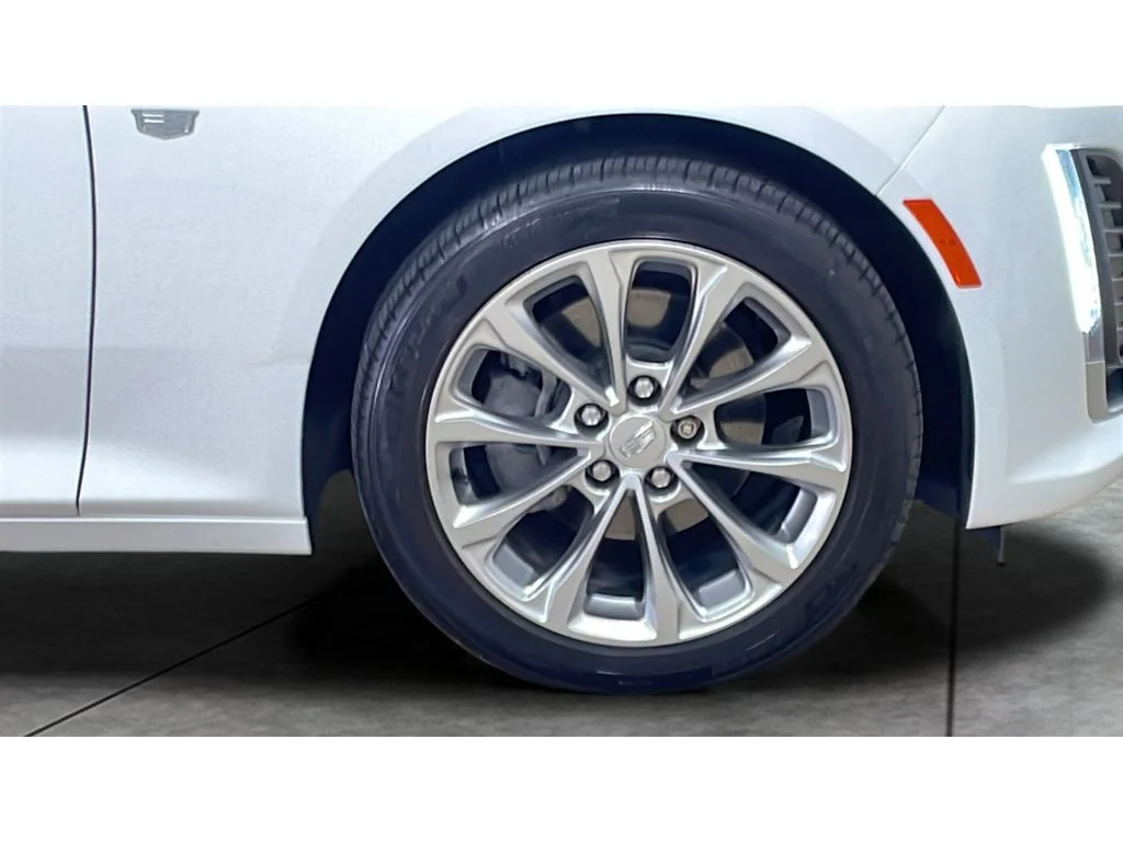 Used 2022 Summit White Cadillac Premium Luxury image 20