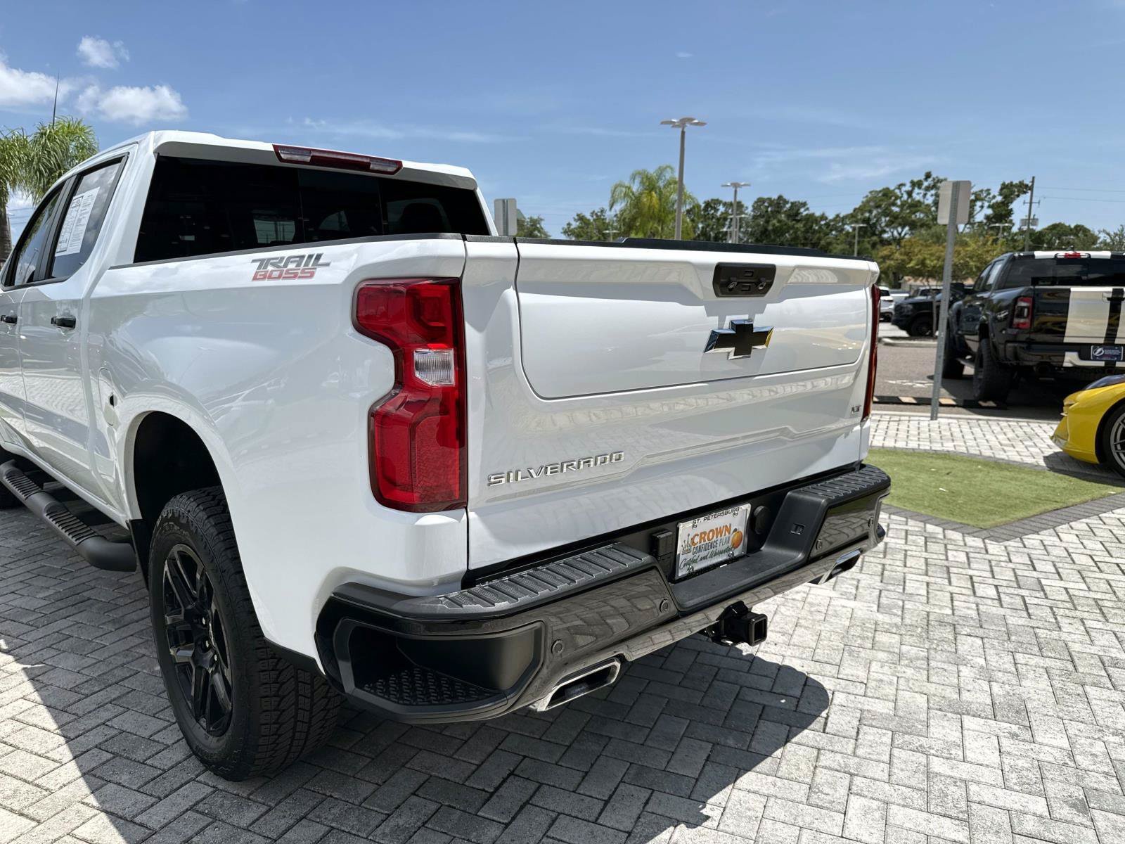 Used 2026 Summit White Chevrolet LT Trail Boss image 9