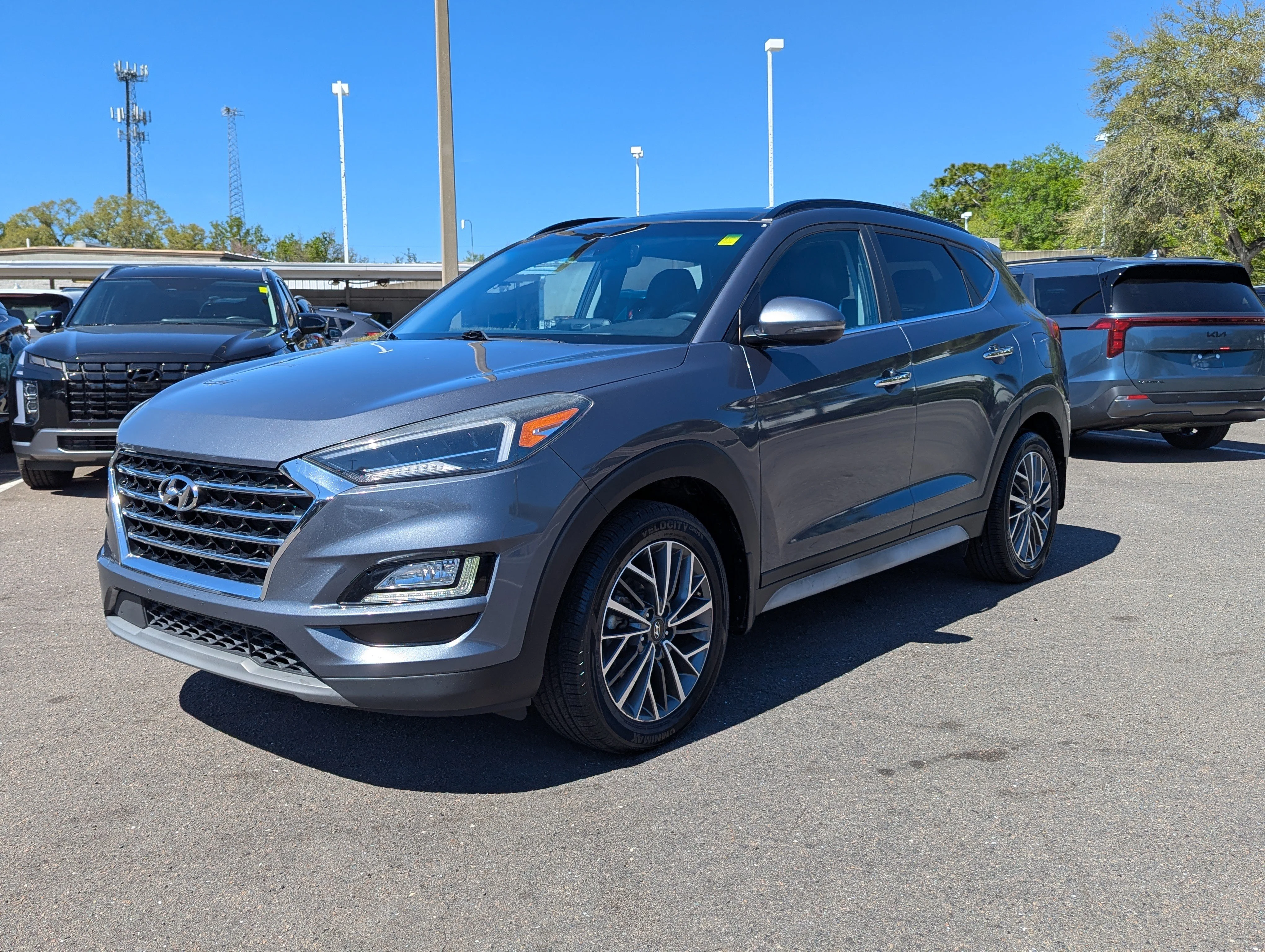 Used 2019 Coliseum Gray Hyundai Ultimate image 4