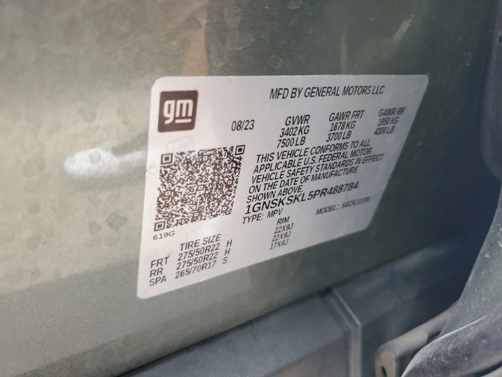 Used 2023 SILVER SAGE METALLIC Chevrolet Premier image 25